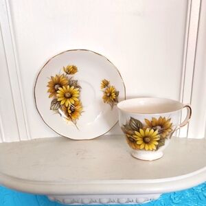 Royal Vale Yellow Daisy Footed Tea Cup and Saucer, Vintage Yellow Flower Tea Cup